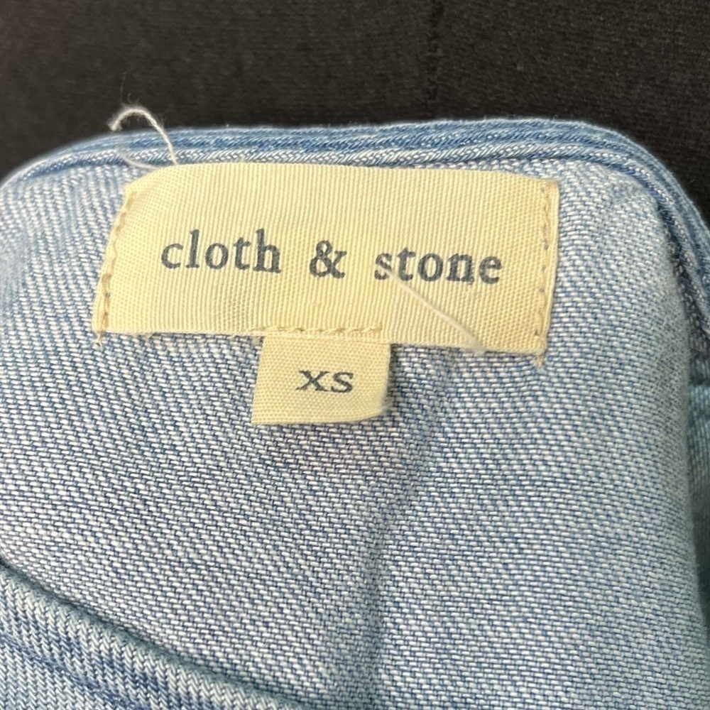 Cloth & Stone Anthropologie Denim Split Back Raw Hem Top - Picture 9 of 10